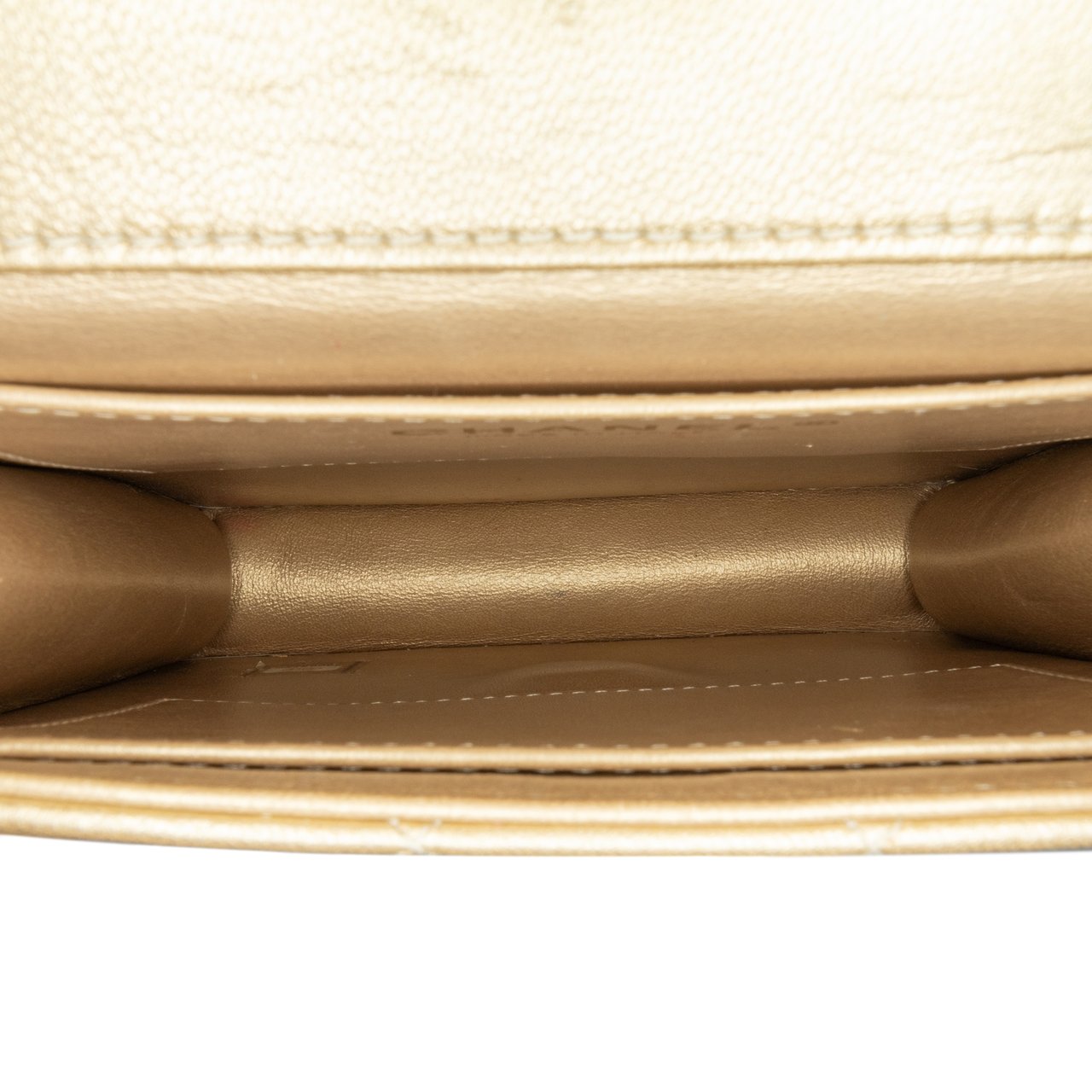 Chanel Small Lambskin Chic Pearls Flap Goud