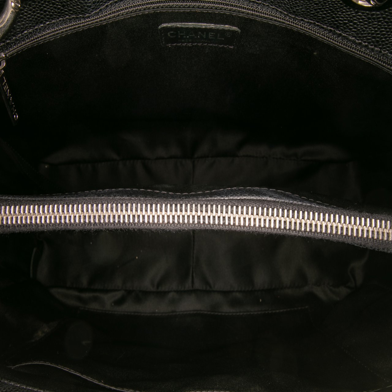 Chanel Caviar Grand Shopping Tote Zwart