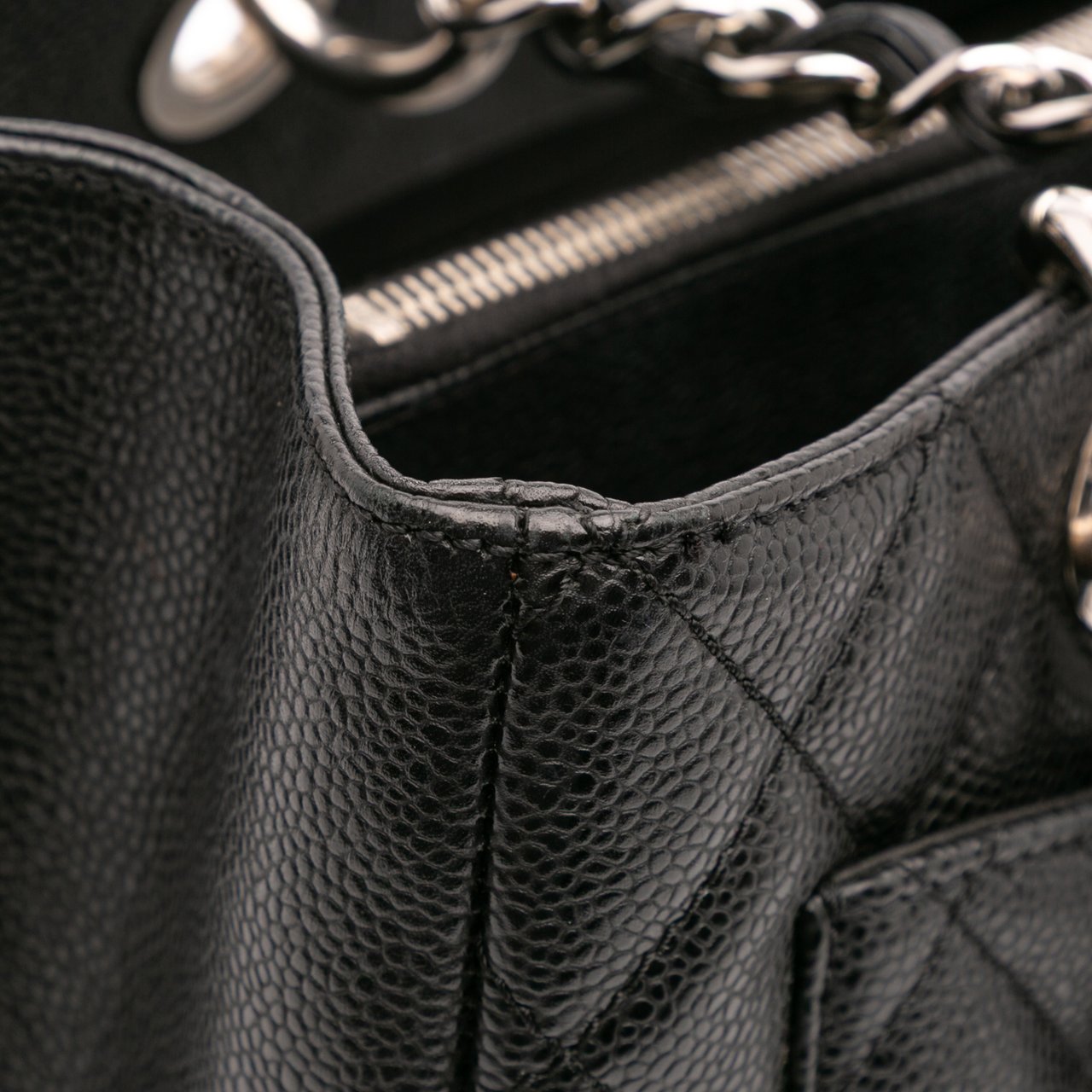 Chanel Caviar Grand Shopping Tote Zwart