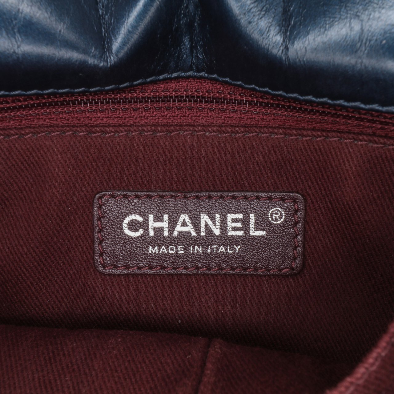 Chanel Quilted Glazed Calfskin Coco Pleats Flap Blauw