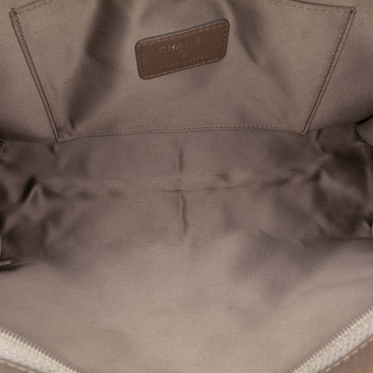 Chanel Embossed Lambskin Lucky Symbols Pochette Bruin