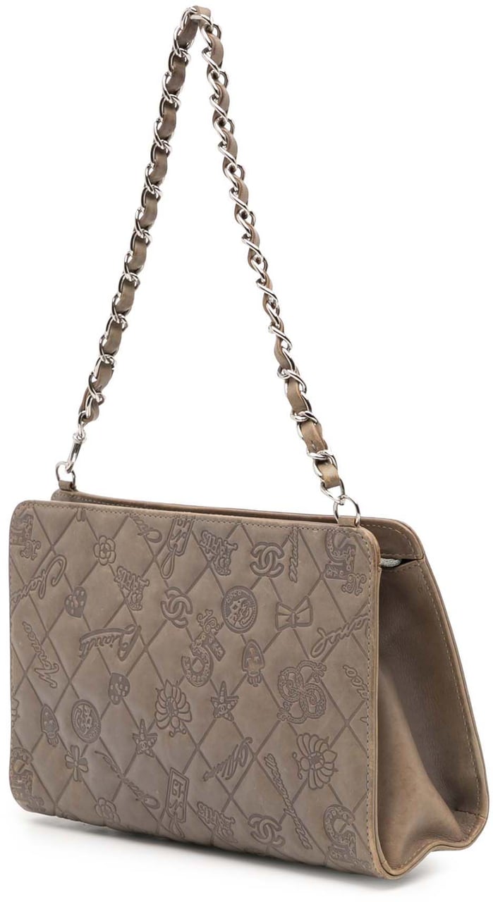 Chanel Embossed Lambskin Lucky Symbols Pochette Bruin