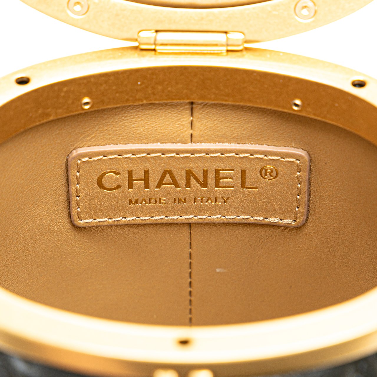 Chanel Mini Lambskin Crown Box Bag Zwart