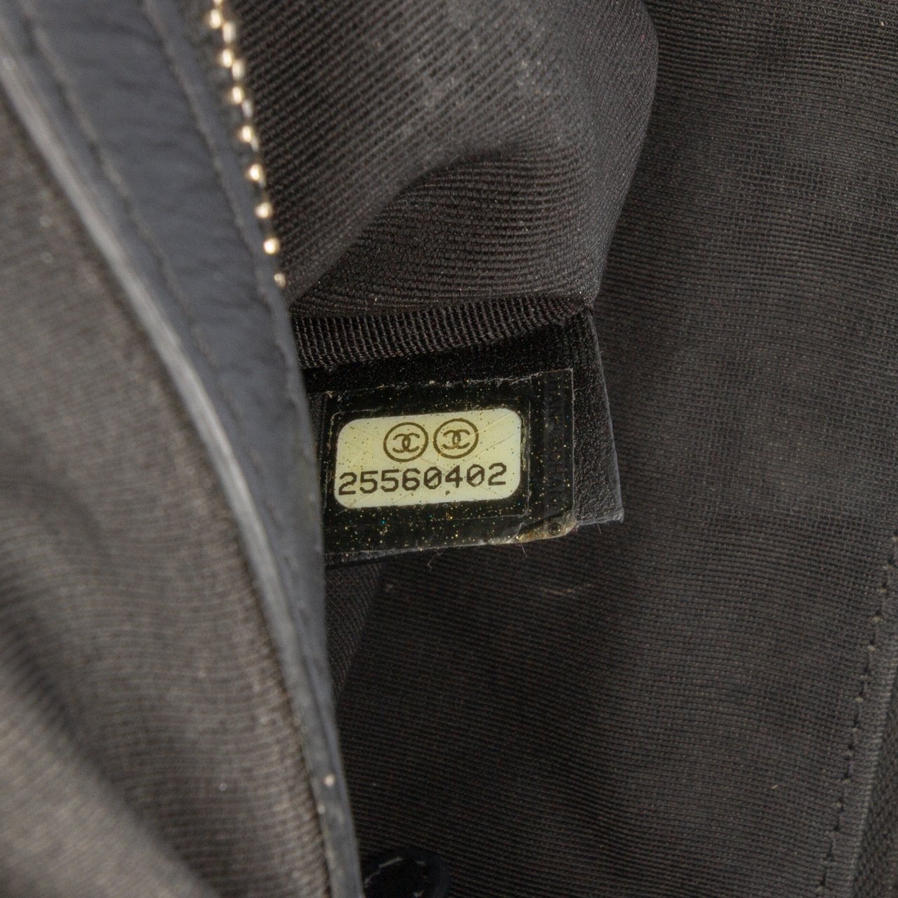 Chanel Medium Quilted Caviar Boy O Case Clutch Zwart