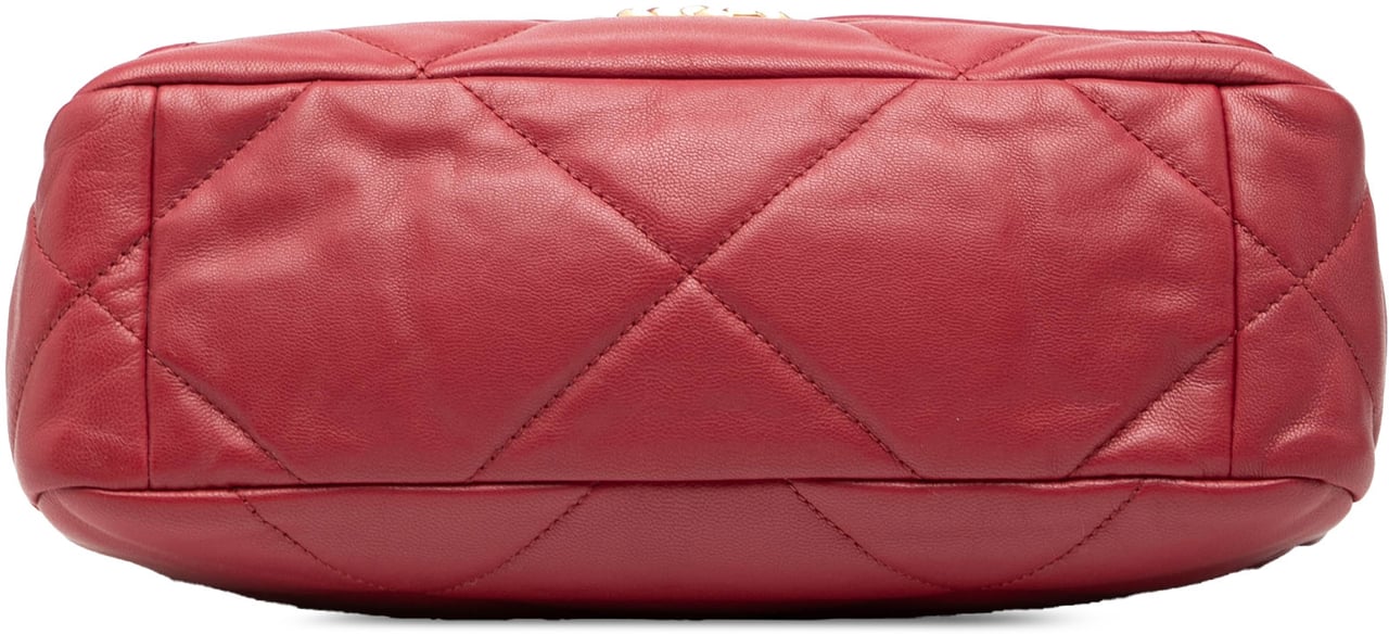 Chanel Medium Lambskin 19 Flap Rood