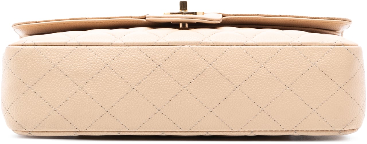 Chanel Medium Classic Caviar Double Flap Bruin