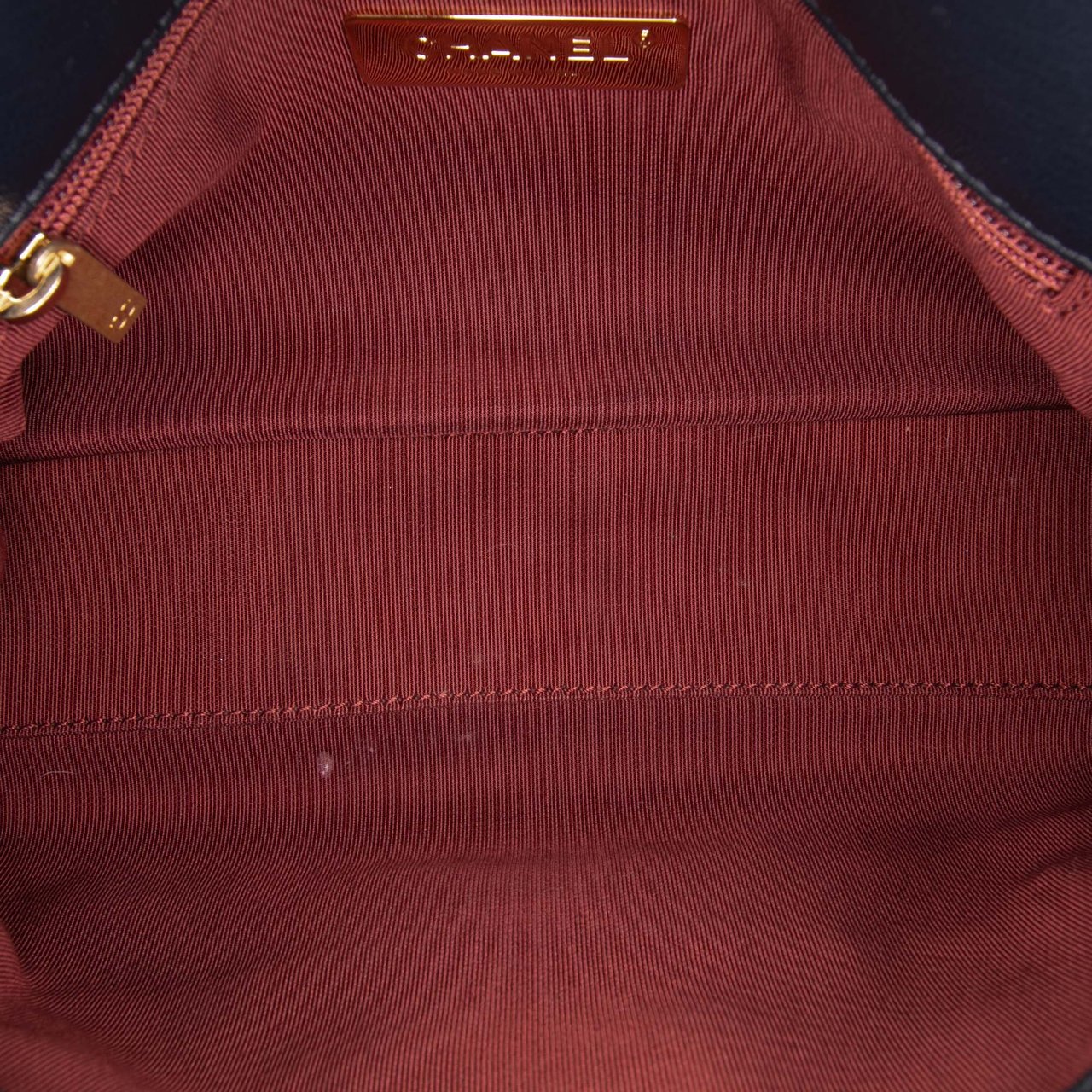 Chanel Small Quilted Lambskin Chain Link Flap Zwart