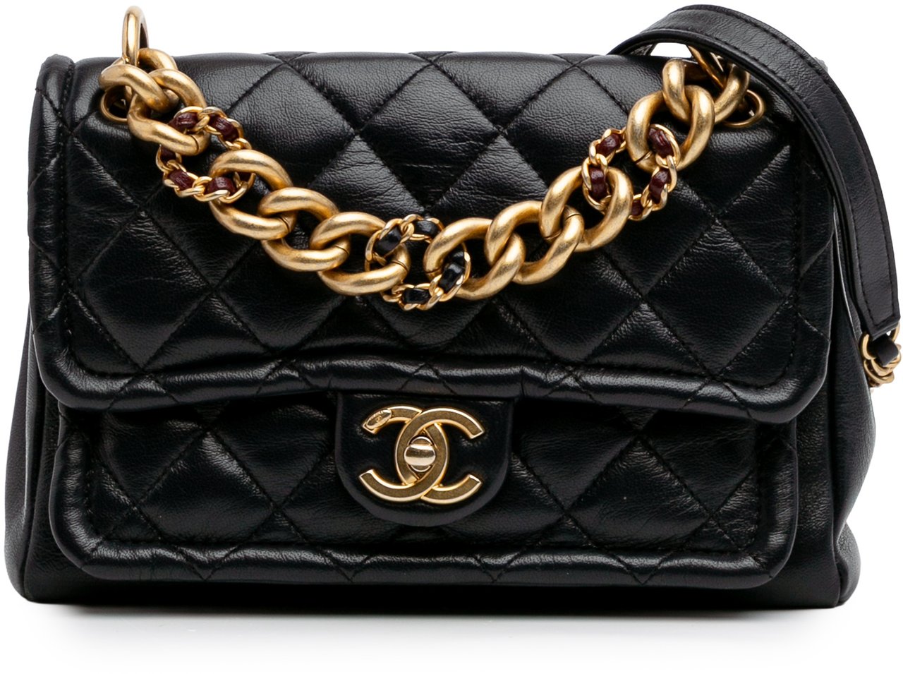 Chanel Small Quilted Lambskin Chain Link Flap Zwart