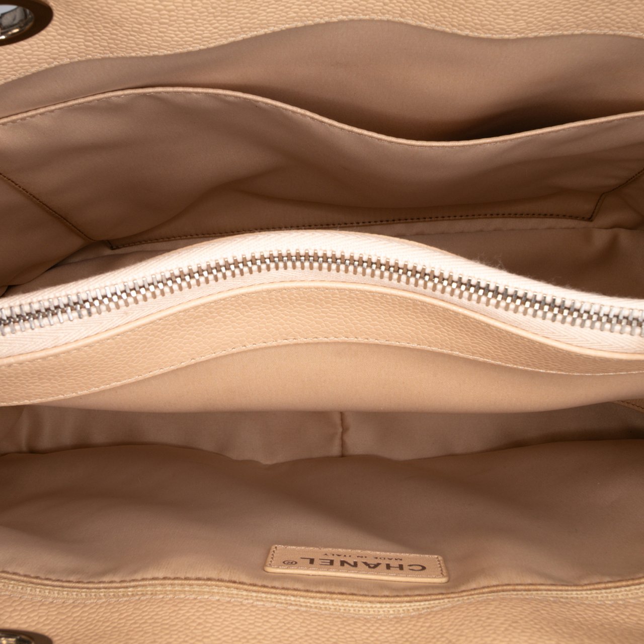 Chanel Caviar Grand Shopping Tote Bruin