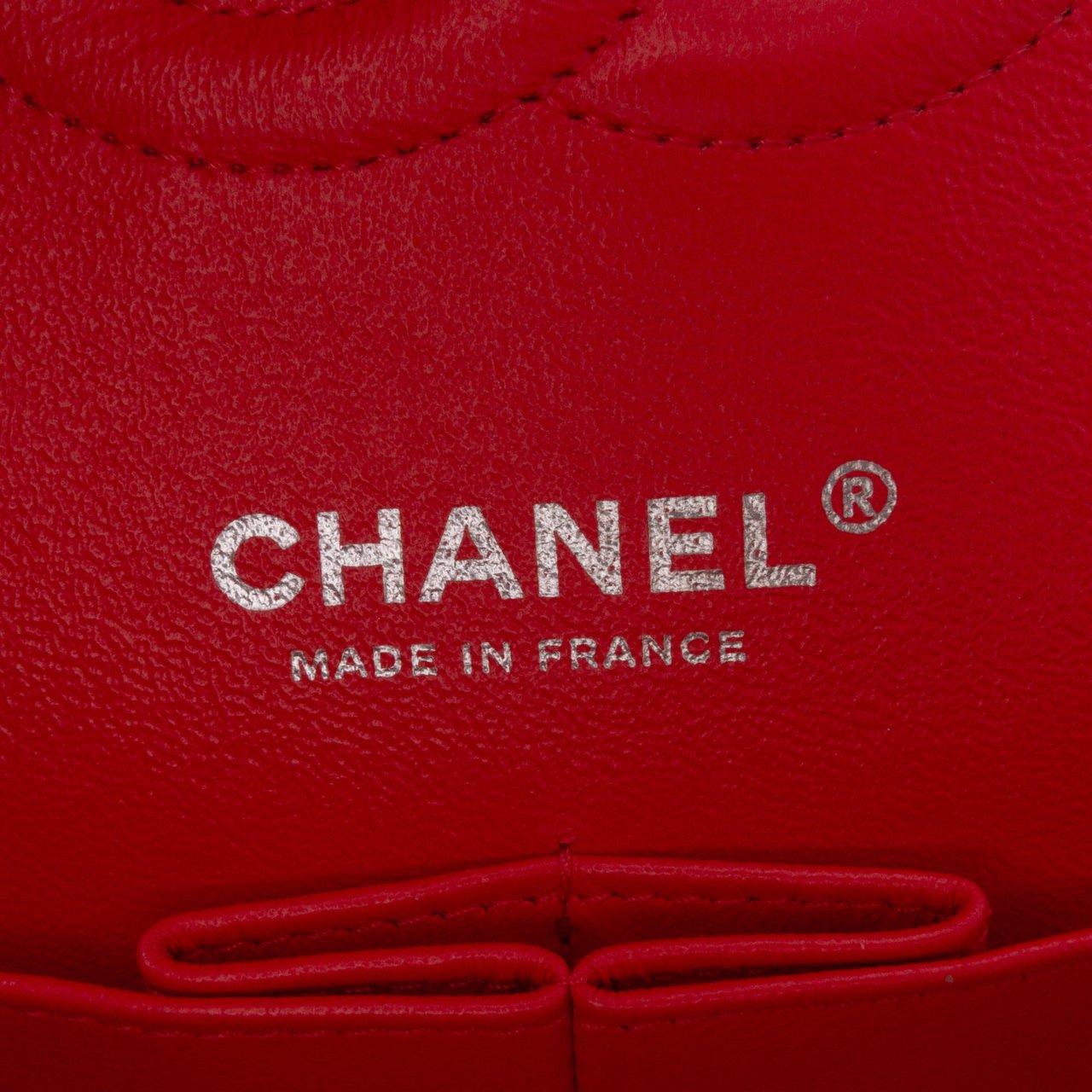 Chanel Medium Classic Velvet Double Flap Rood