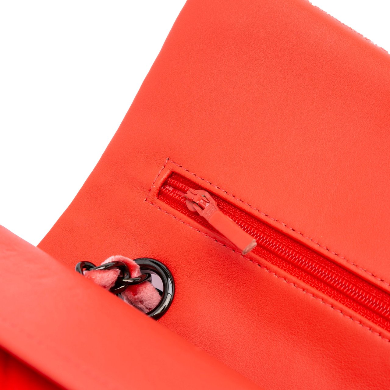 Chanel Medium Classic Velvet Double Flap Rood
