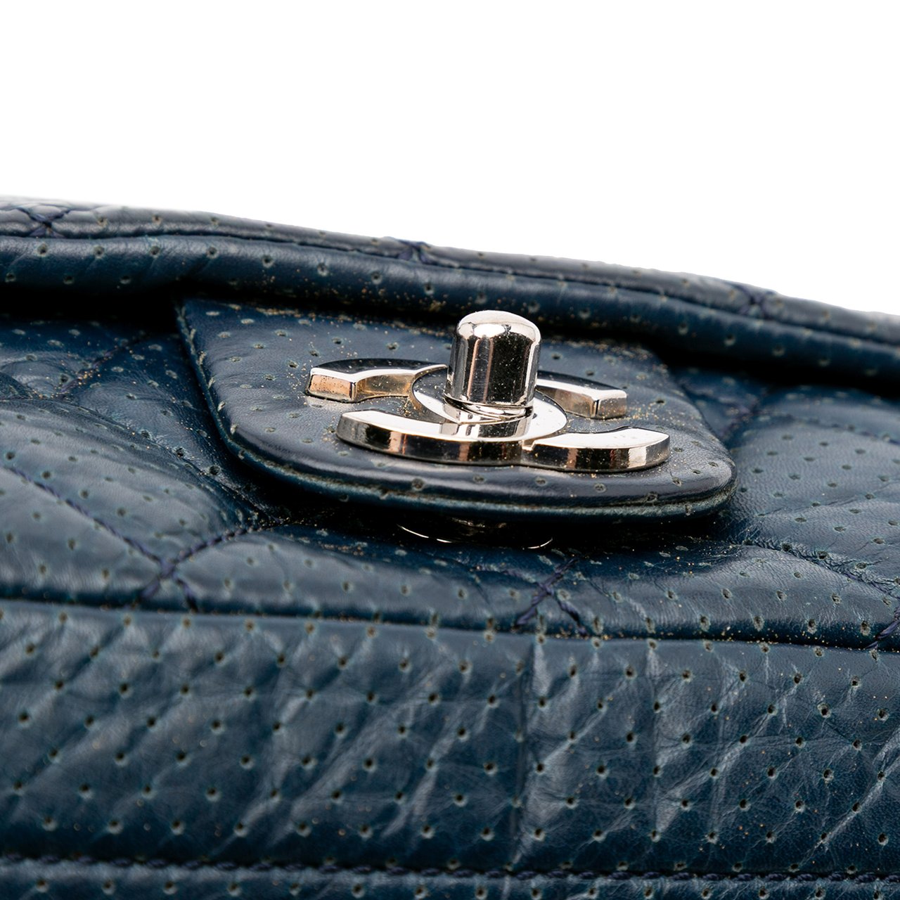 Chanel CC Quilted Perforated Aged Calfskin Flap Blauw