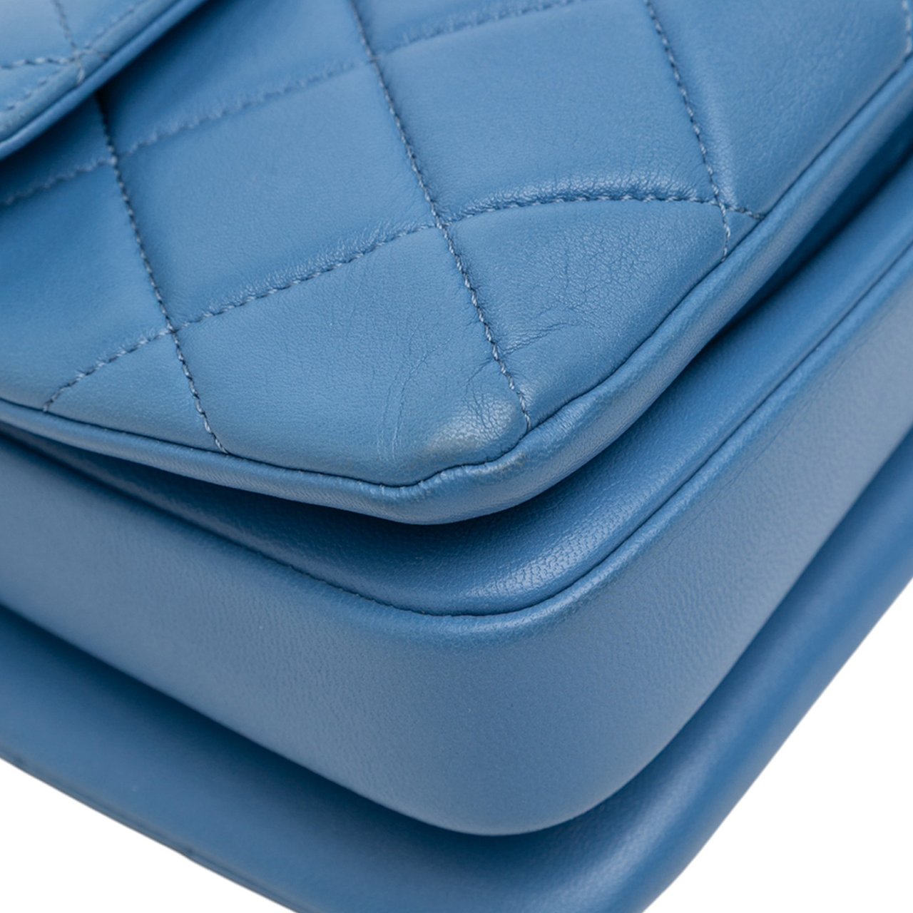 Chanel Small Quilted Lambskin Trendy CC Flap Blauw