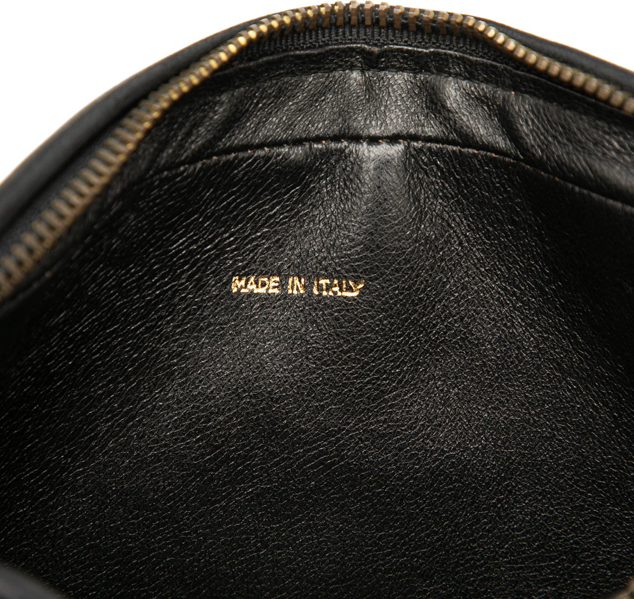 Chanel CC Chevron Quilted Lambskin Tassel Camera Case Zwart