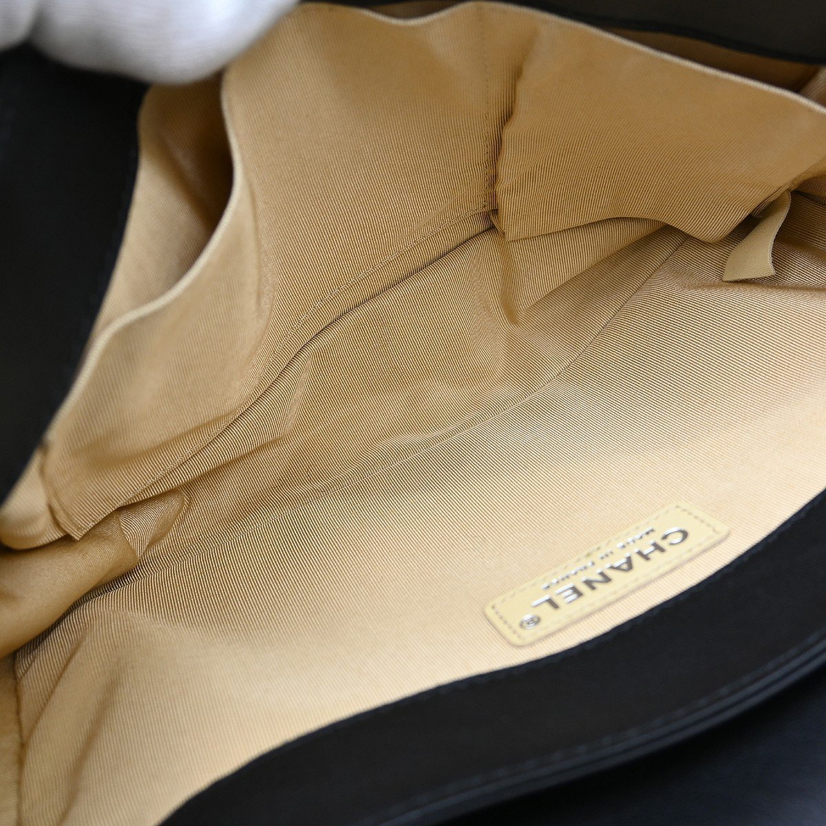 Chanel Reverso Boy Flap Woven Calfskin Old Medium Zwart