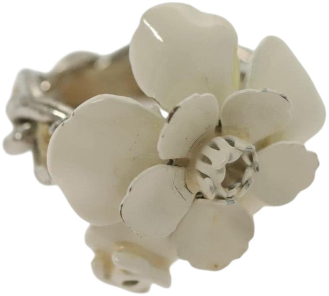 Chanel Chanel Camellia Ring Metal and Resin Zilver