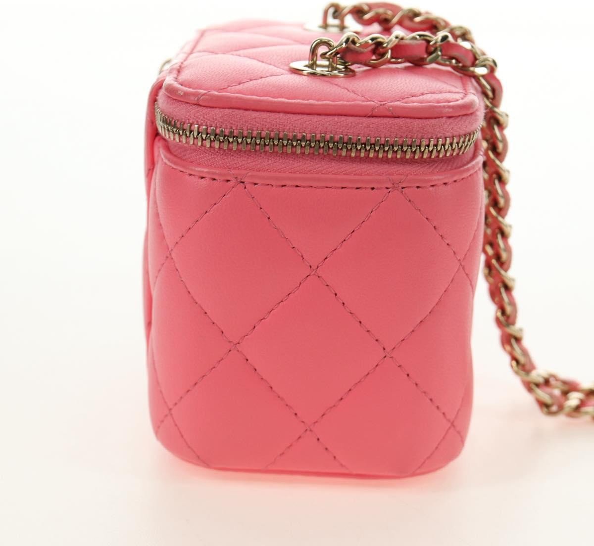 Chanel Classic Vanity Case with Chain Quilted Lambskin Mini Roze