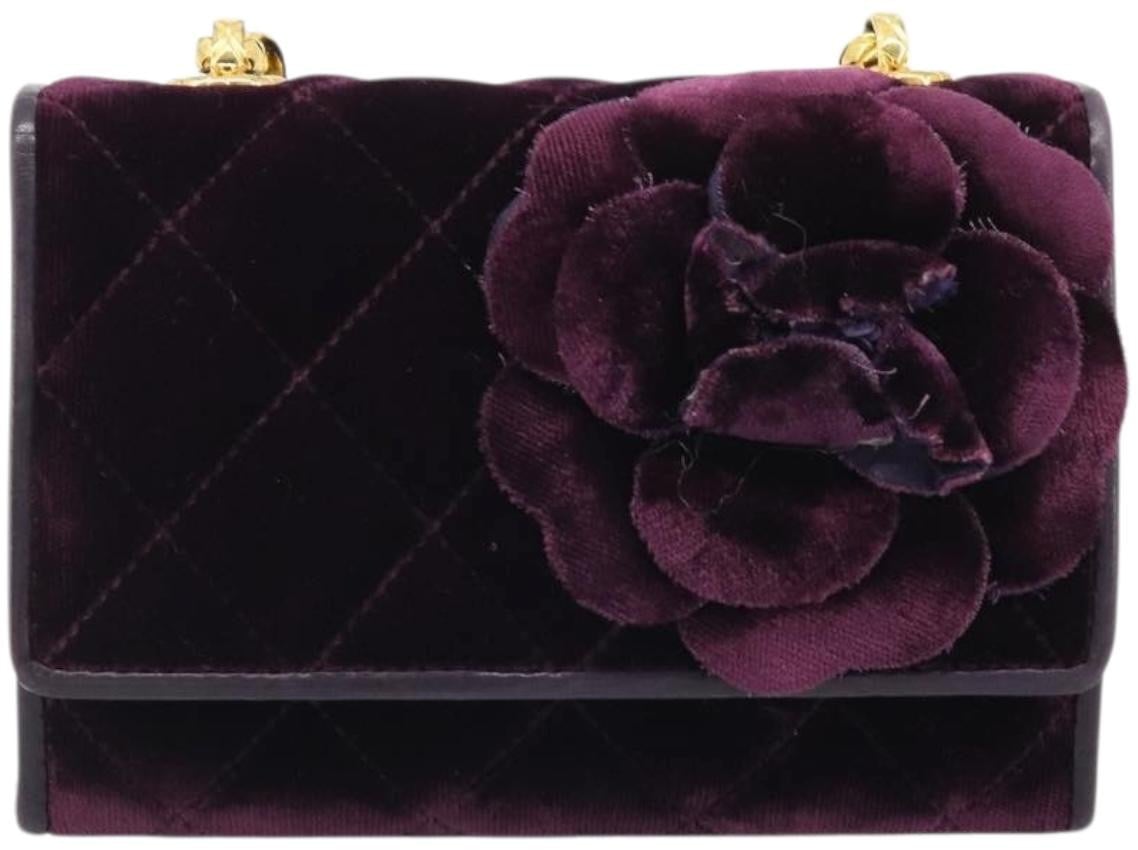 Chanel Chanel Wallet on Chain Quilted Velvet Paars