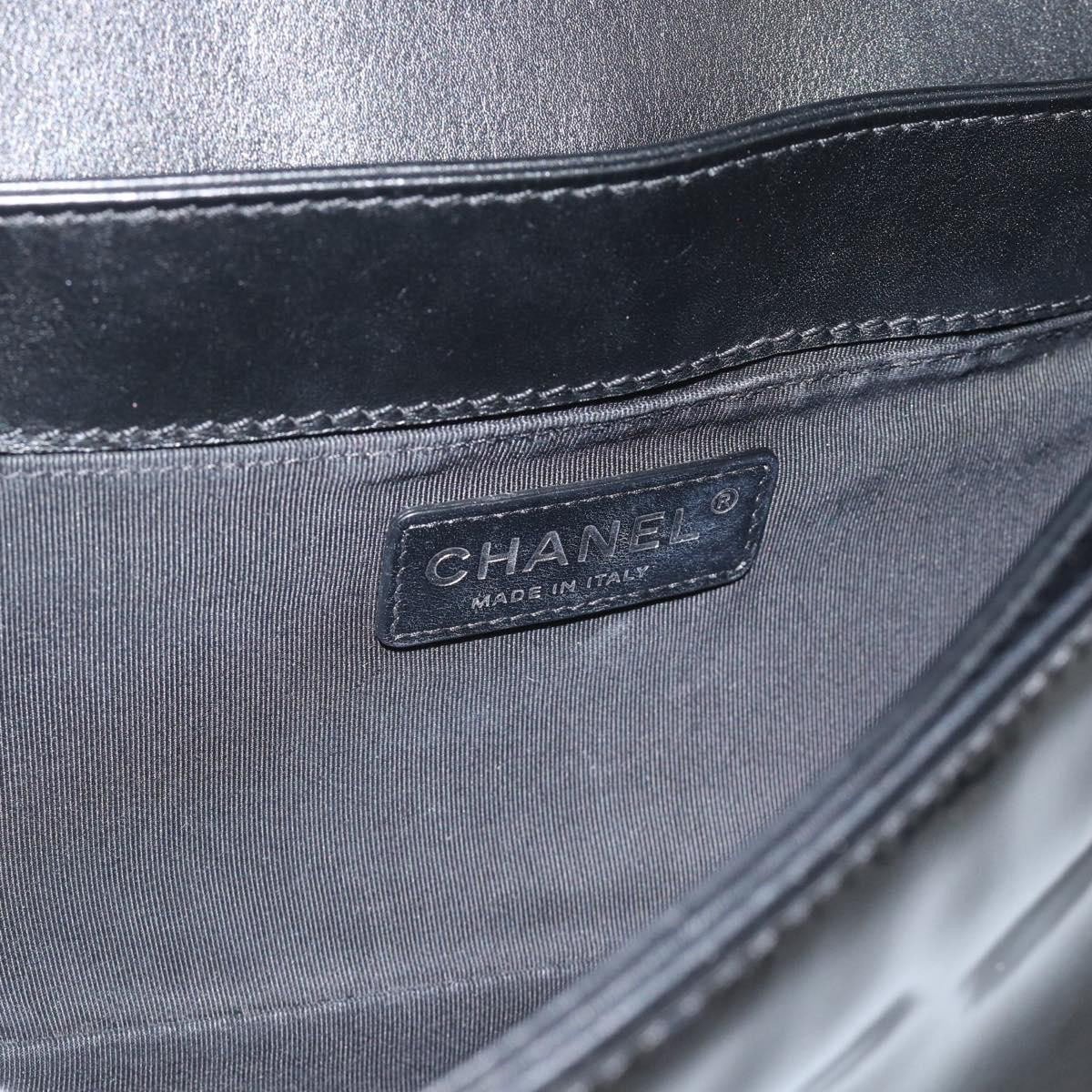 Chanel Boy Flap Patent Leather Old medium (25) Zwart
