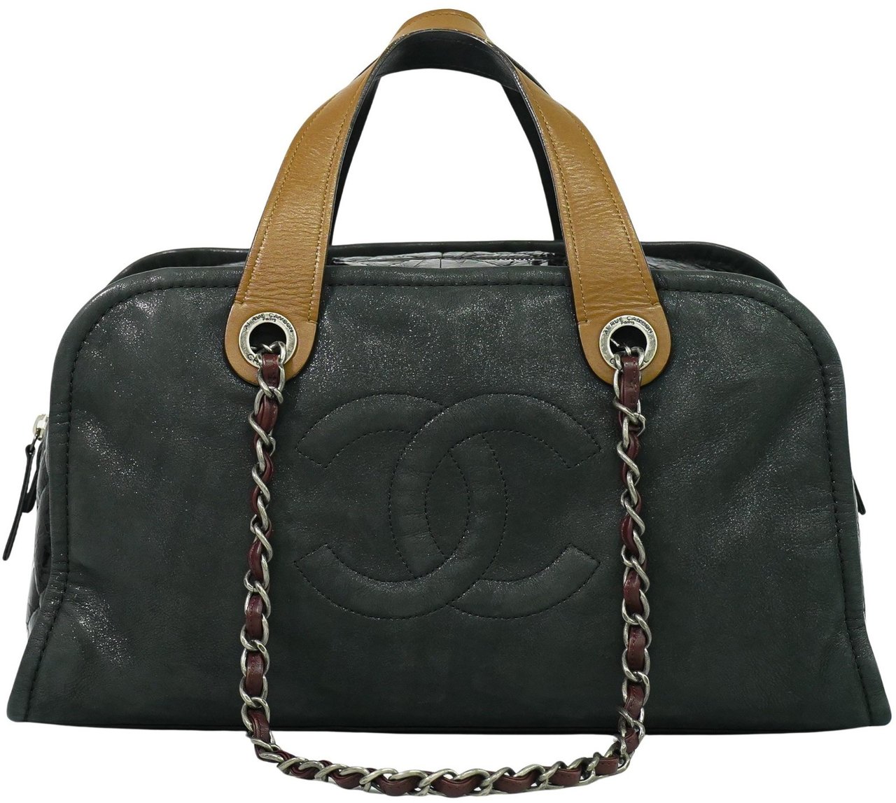 Chanel Chanel In the Mix Timeless Bowler Bag Iridescent Calfskin and Quilted Glazed Calfskin Large Zwart