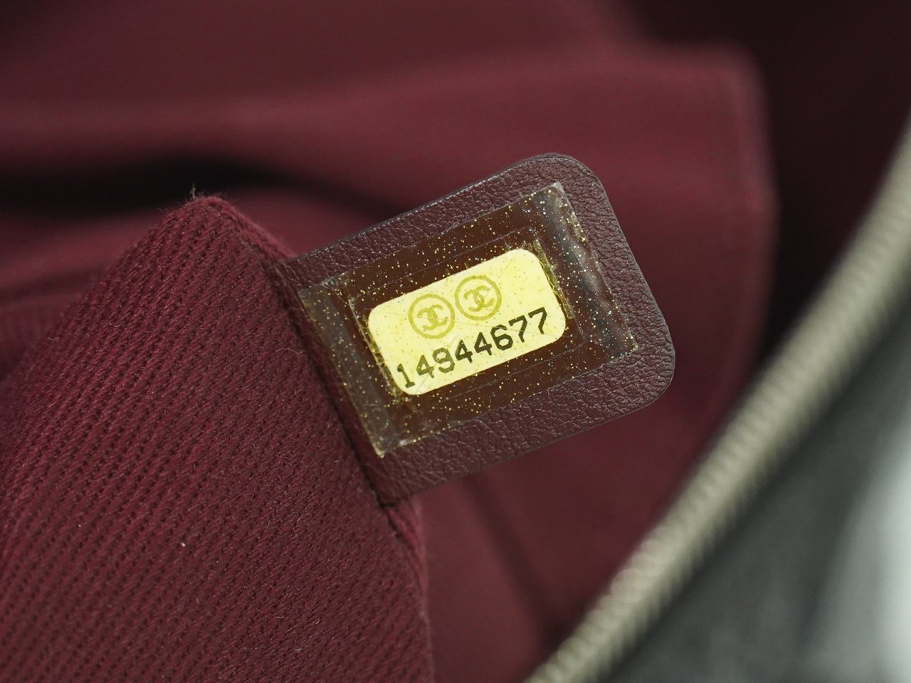 Chanel Chanel In the Mix Timeless Bowler Bag Iridescent Calfskin and Quilted Glazed Calfskin Large Zwart