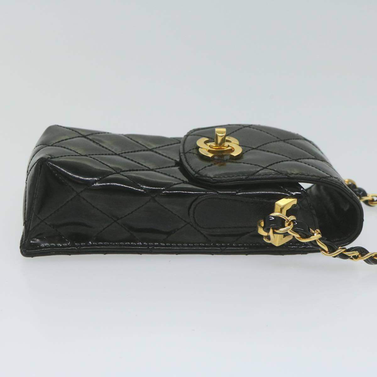 Chanel Chanel Vintage CC Flap Phone Holder Crossbody Bag Quilted Patent Zwart