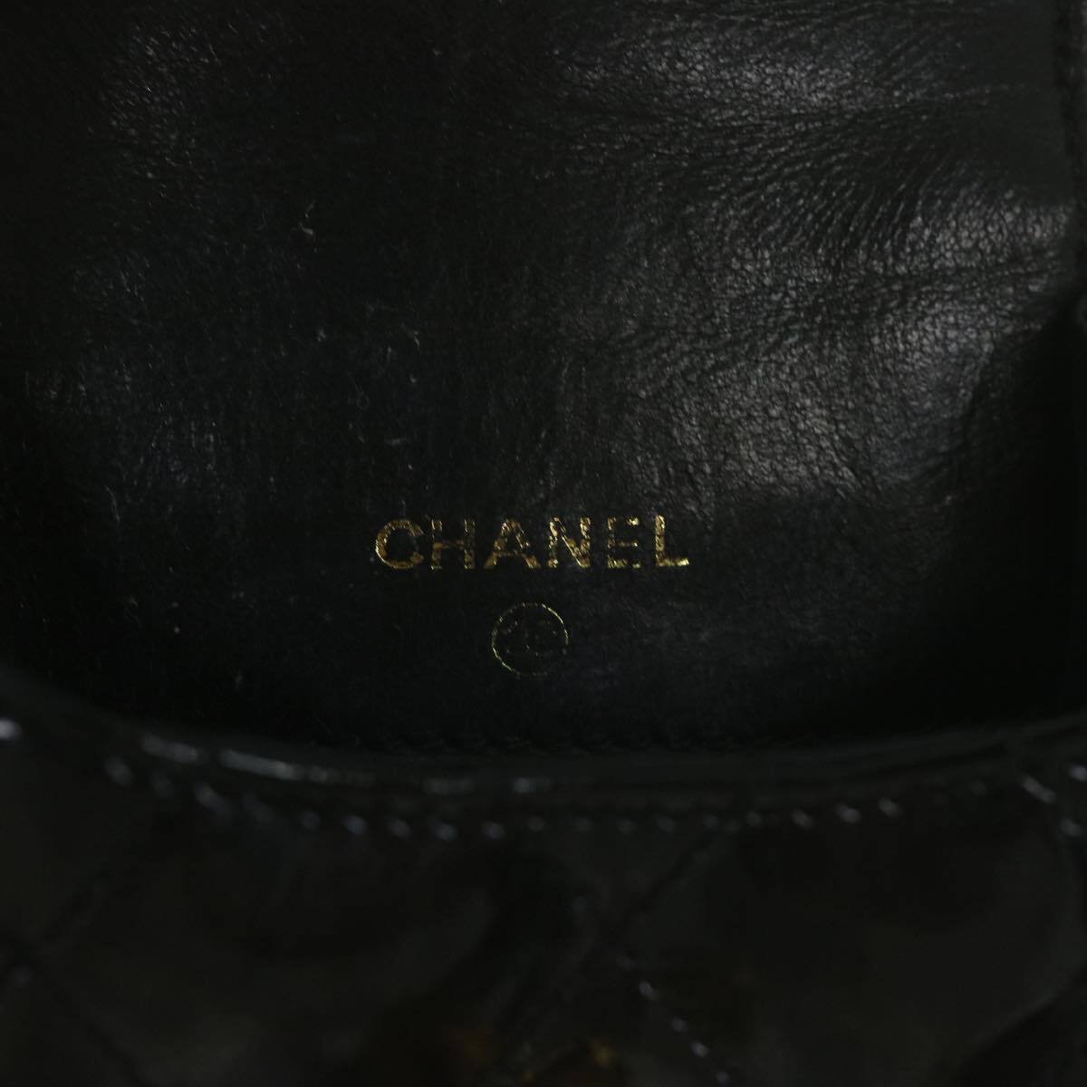Chanel Chanel Vintage CC Flap Phone Holder Crossbody Bag Quilted Patent Zwart