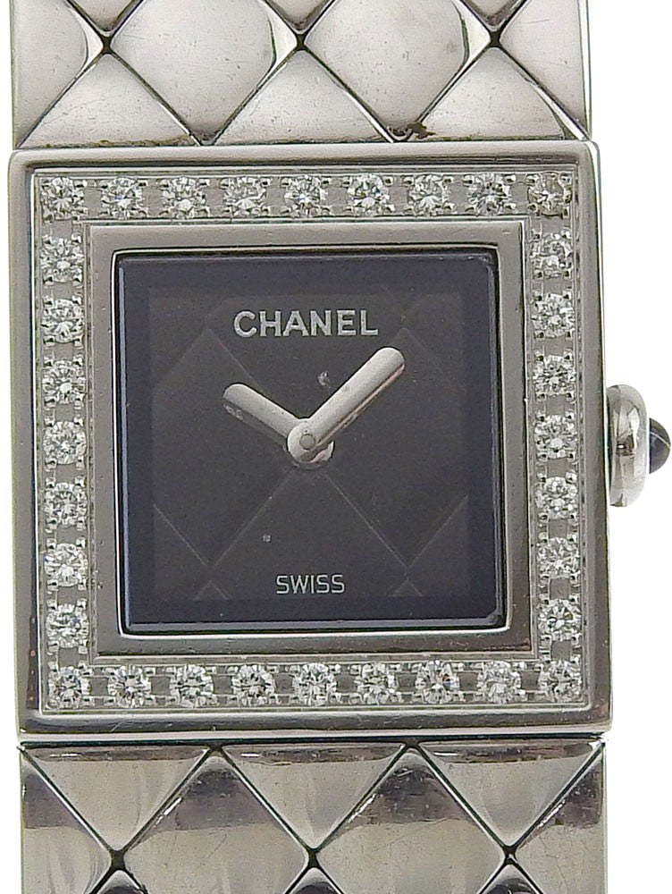 Chanel Chanel Matelasse Quartz Watch Stainless Steel with Diamond Bezel 19 Divers