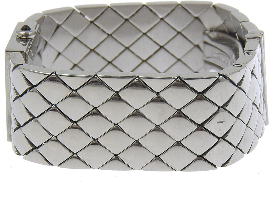 Chanel Chanel Matelasse Quartz Watch Stainless Steel with Diamond Bezel 19 Divers