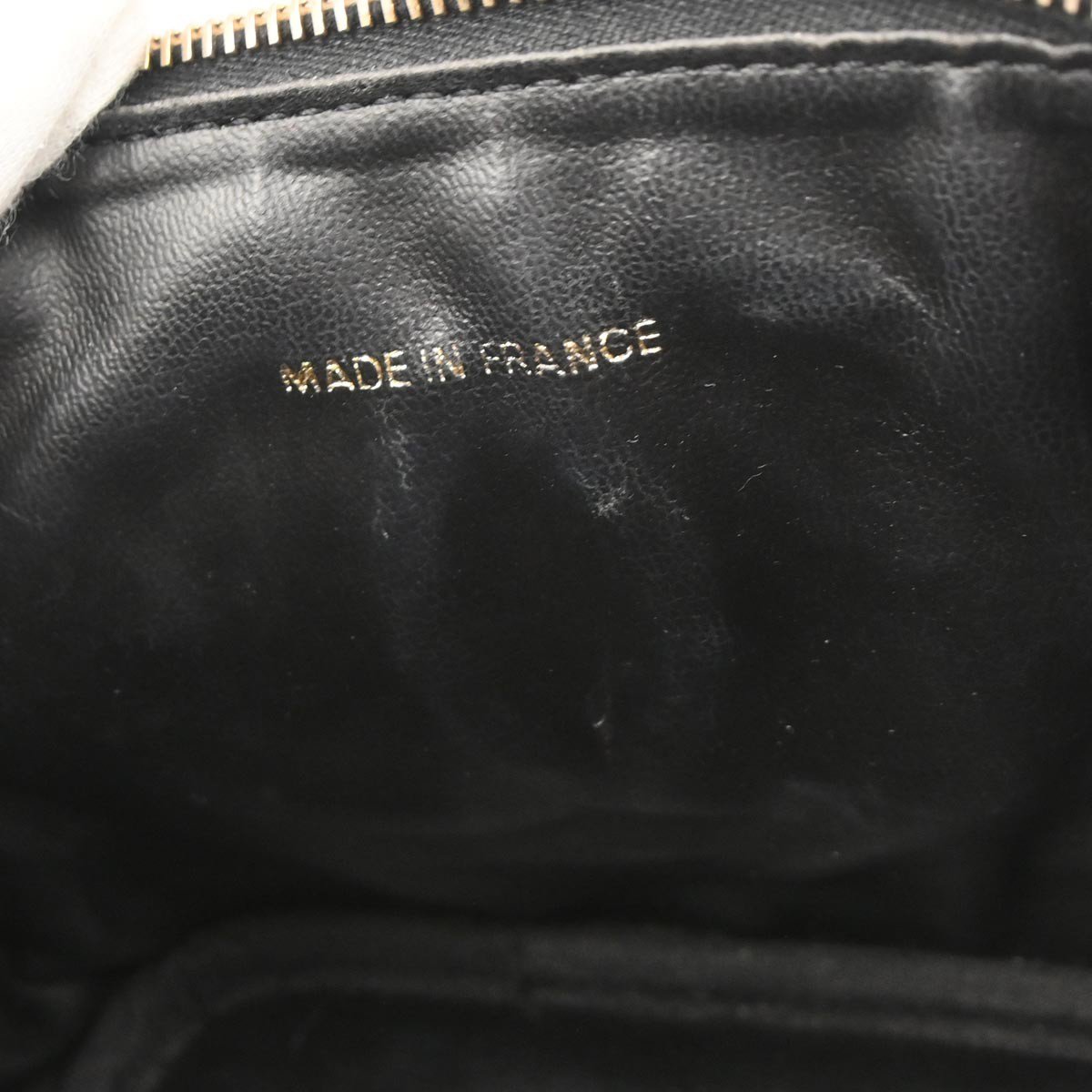 Chanel Chanel Vintage Timeless Cosmetic Case Caviar Medium Zwart