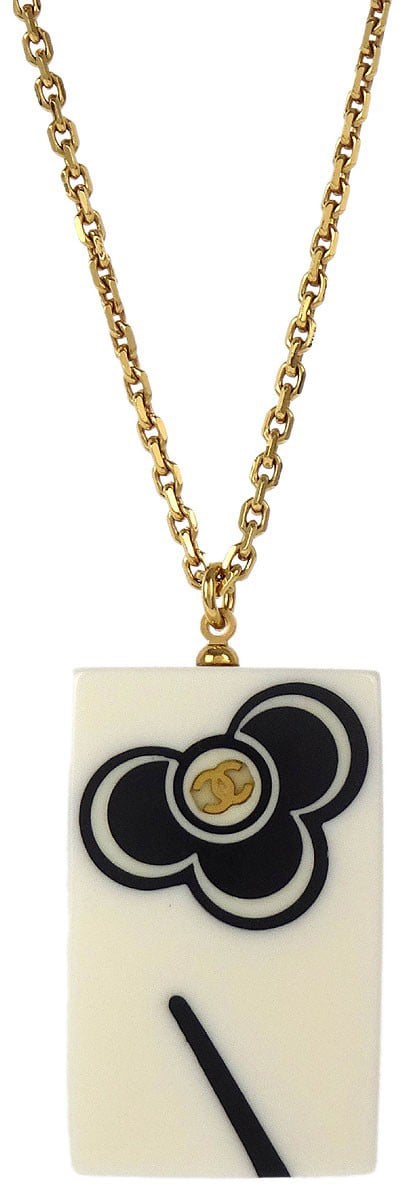 Chanel Chanel Vintage CC Rectangular Pendant Necklace Metal and Resin Goud