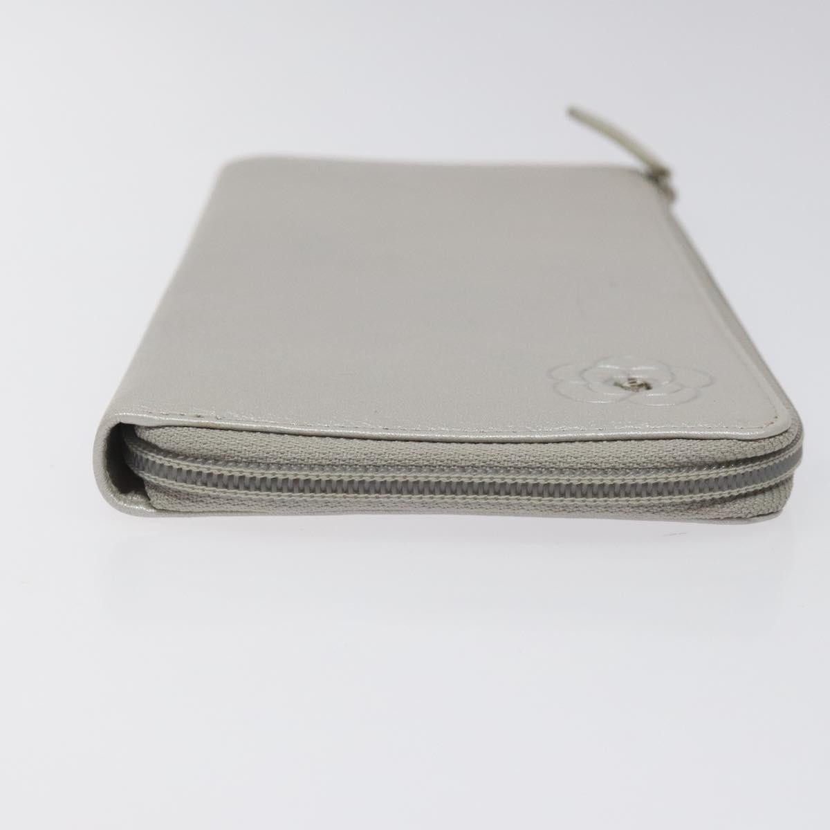 Chanel Chanel Camellia Zip Around Organizer Leather Long Zilver
