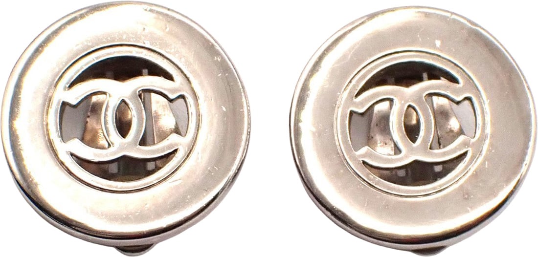 Chanel Chanel CC Cutout Round Clip-On Earrings Metal Zilver