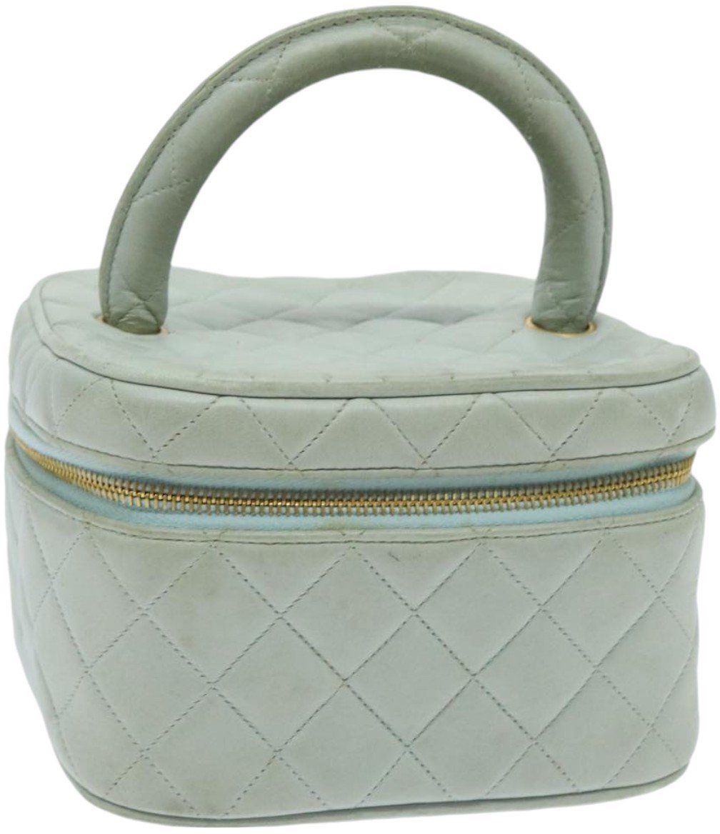 Chanel Chanel Cosmetic Case Quilted Lambskin Small Blauw