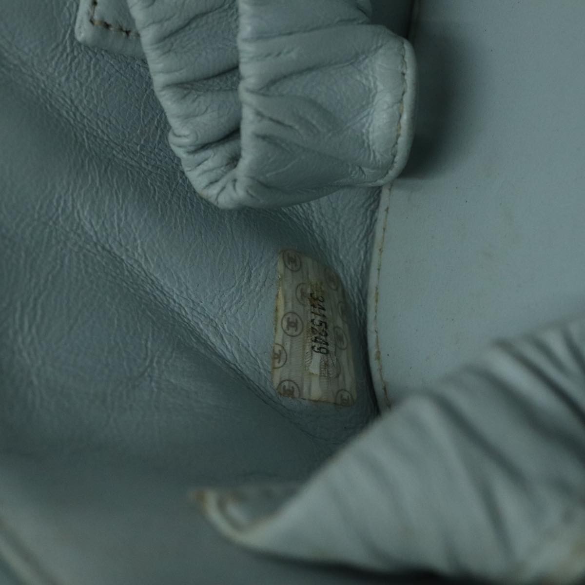 Chanel Chanel Cosmetic Case Quilted Lambskin Small Blauw