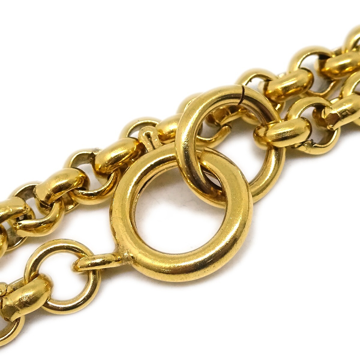 Chanel Chanel CC Heart Pendant Necklace Metal Goud