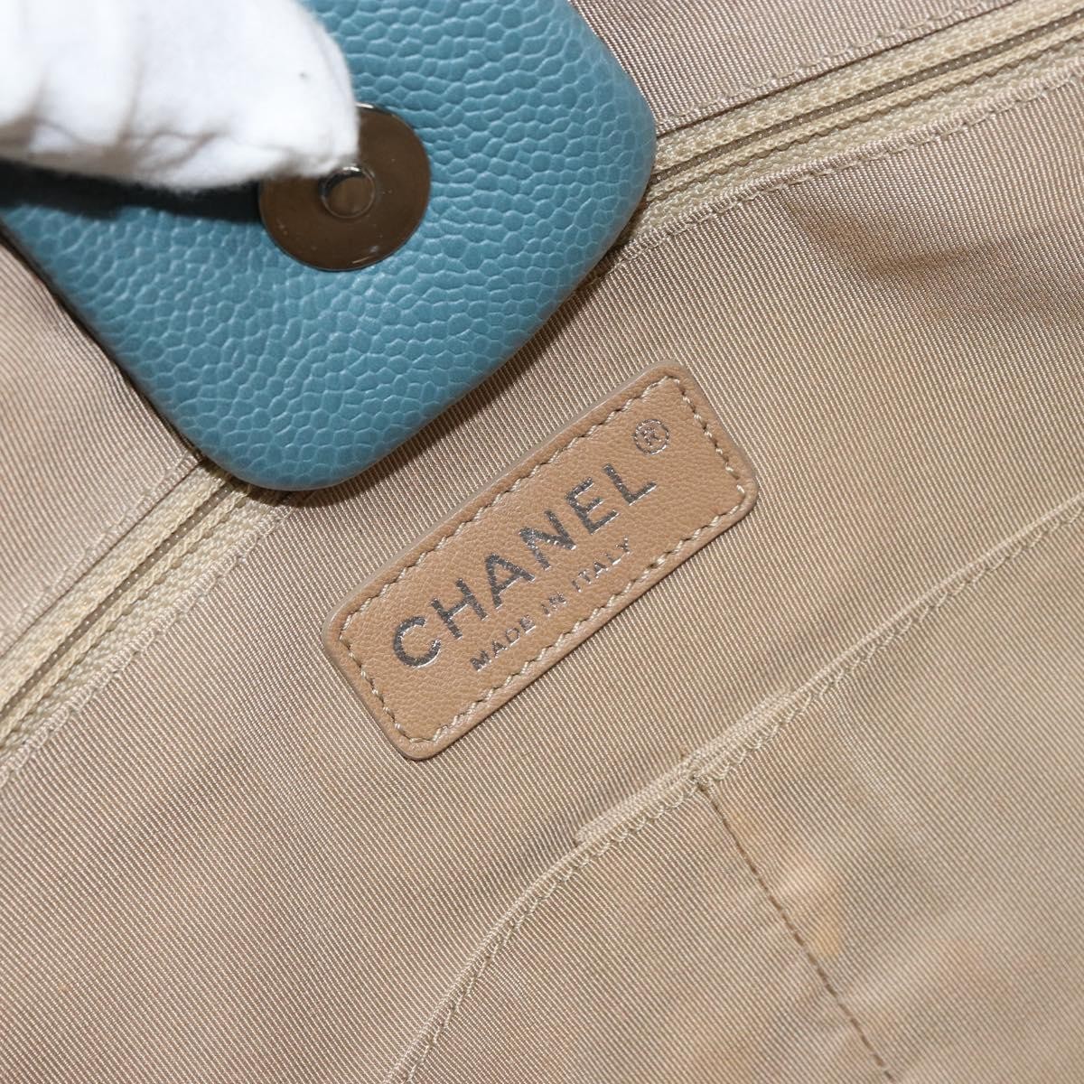 Chanel Chanel Timeless CC Expandable Tote Quilted Caviar Large Blauw