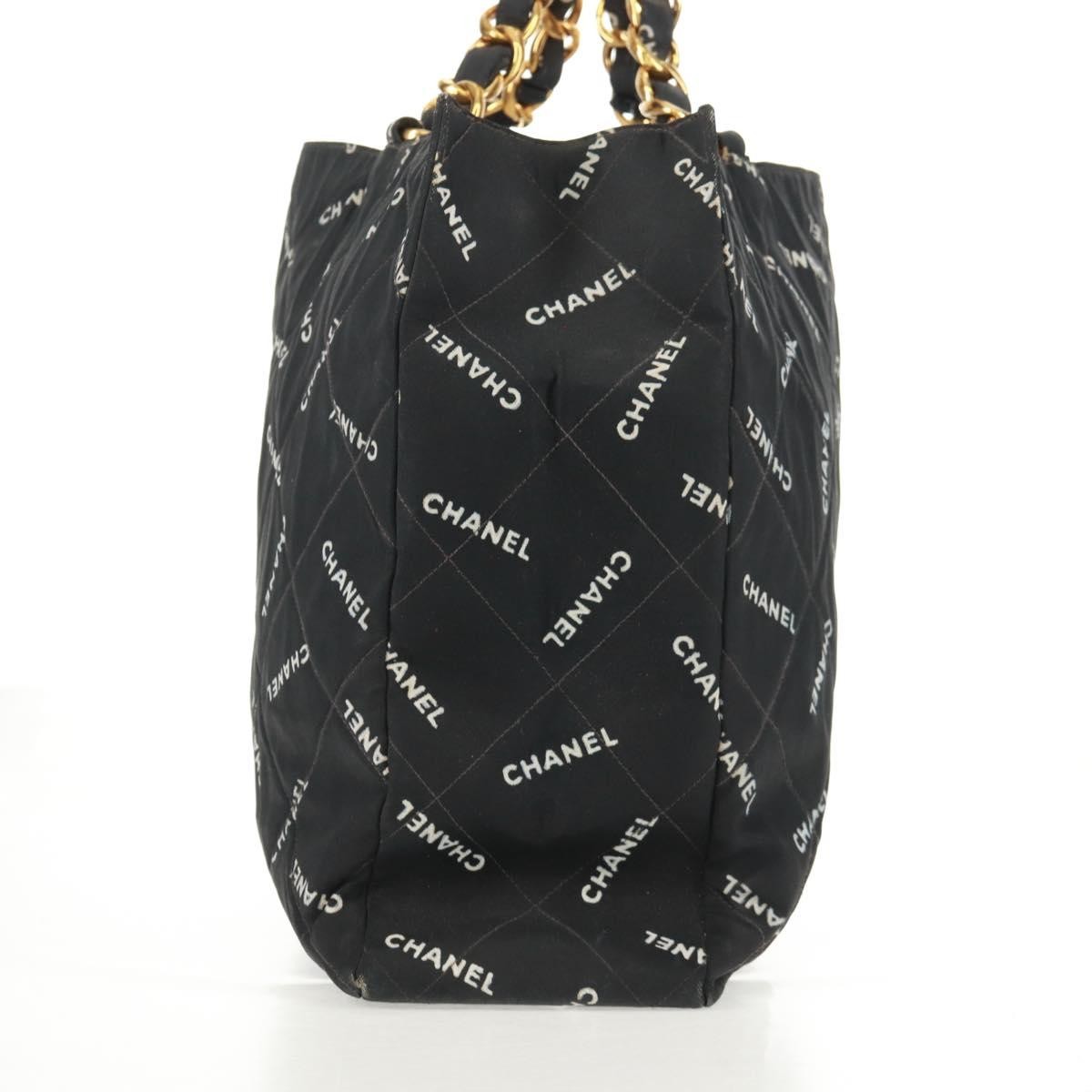 Chanel Chanel Logo Shopping Tote Quilted Printed Canvas Large Zwart