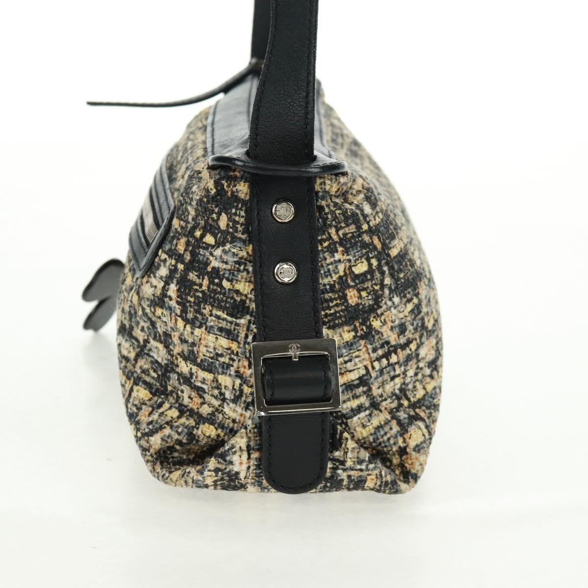 Chanel Chanel Vintage Clover Shoulder Bag Tweed Small Beige