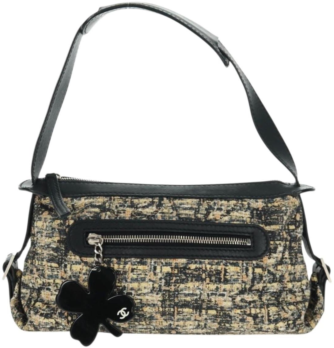 Chanel Chanel Vintage Clover Shoulder Bag Tweed Small Beige
