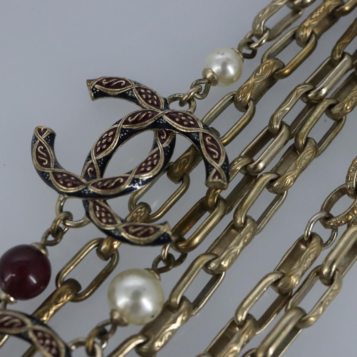 Chanel Chanel Vintage Double Strand CC Pendant Necklace Metal with Crystals Goud