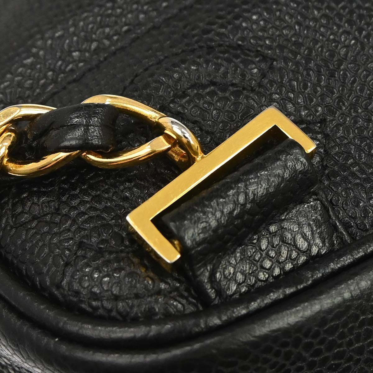 Chanel Vintage Caviar Small Zwart