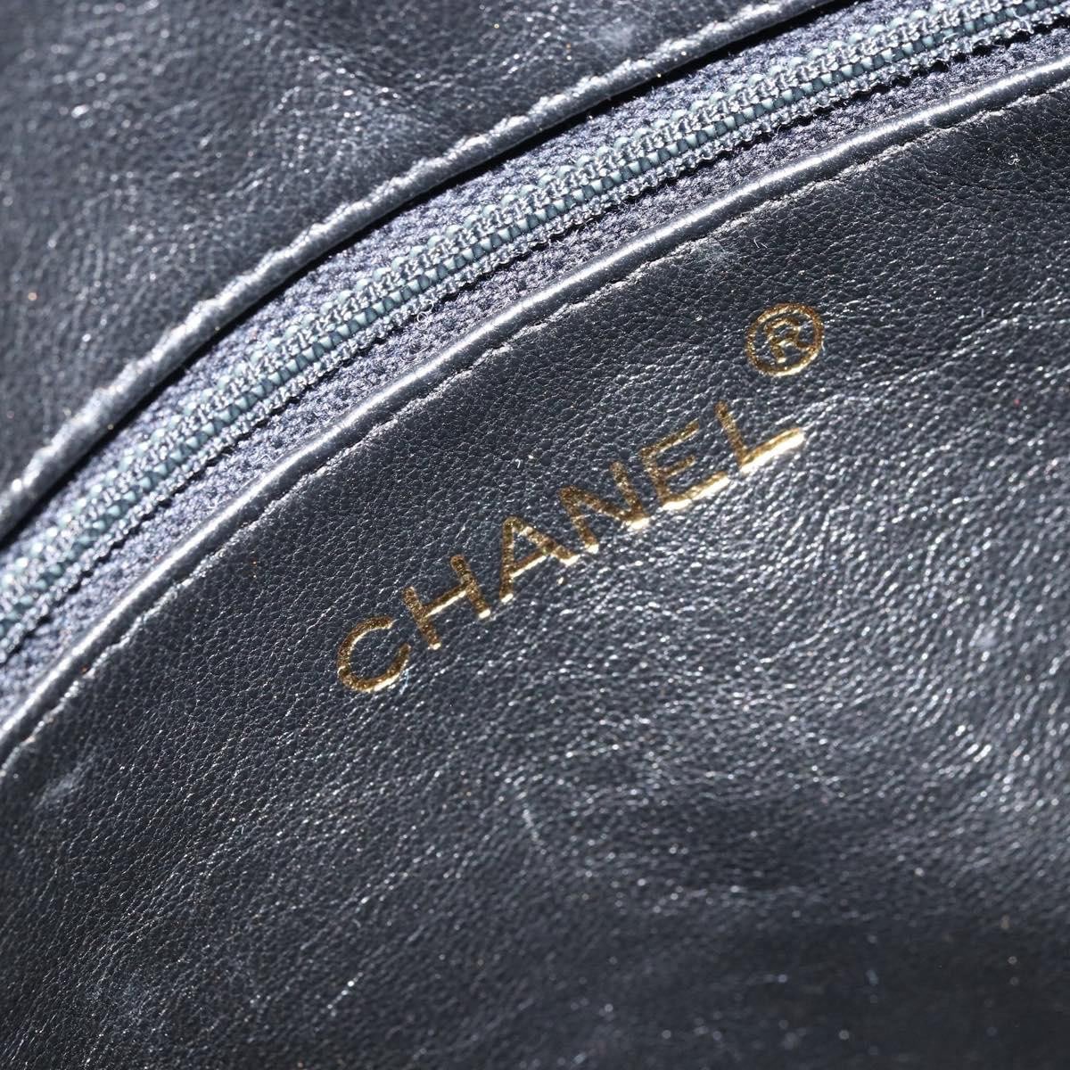 Chanel Chanel Vintage Front Pocket CC Camera Bag Caviar Small Zwart
