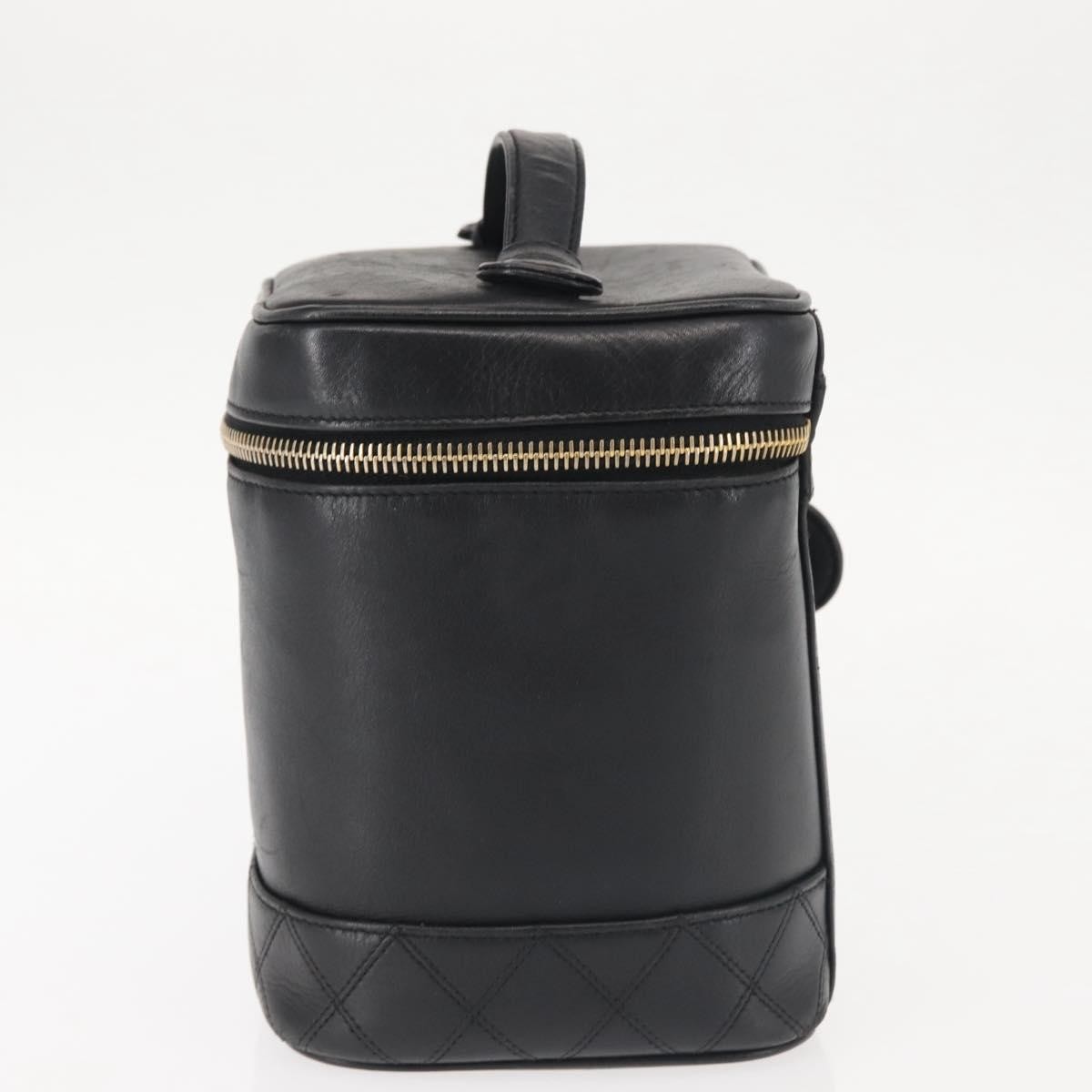 Chanel Chanel Vanity pouch Leather Zwart