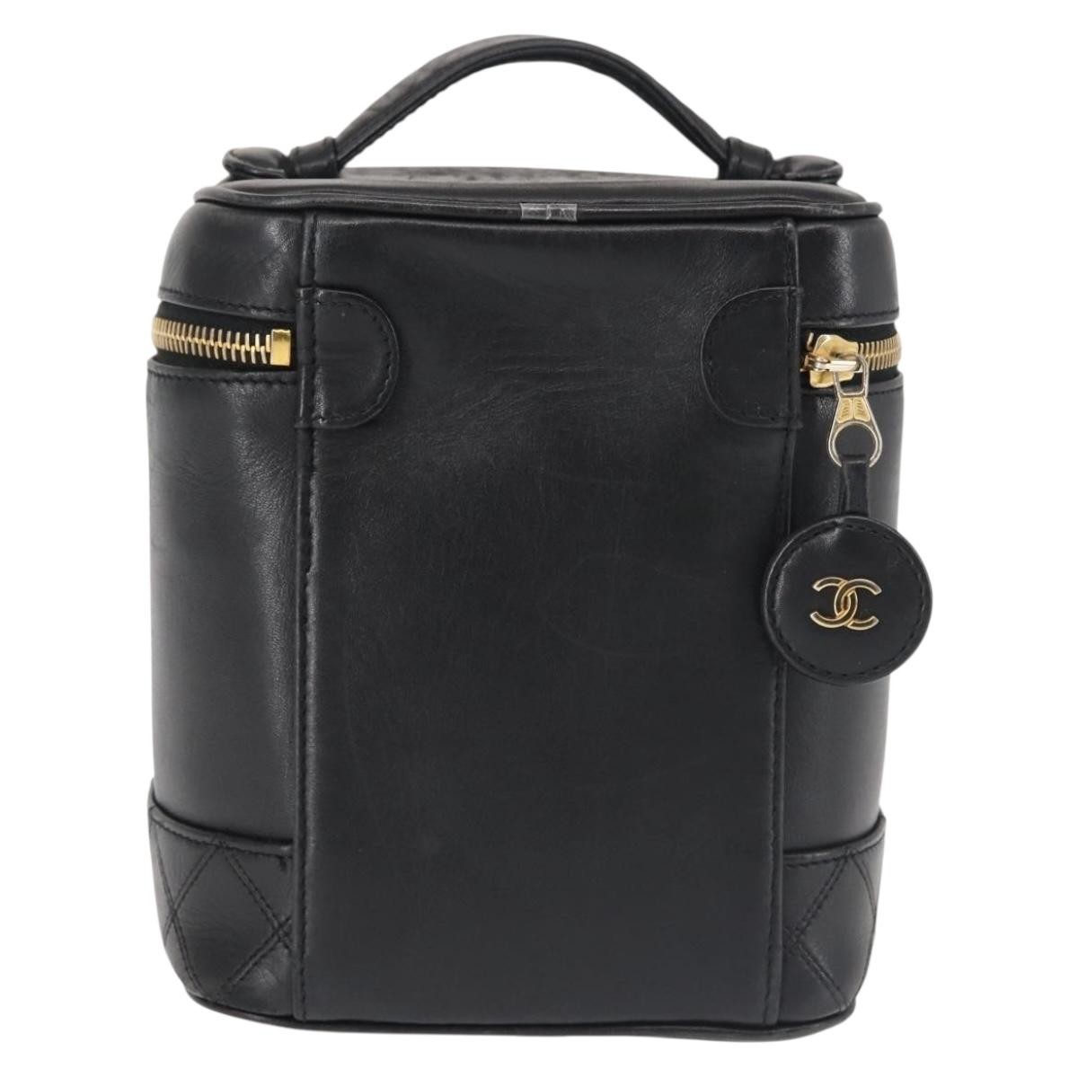 Chanel Chanel Vanity pouch Leather Zwart