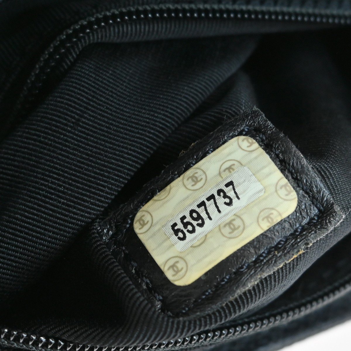 Chanel Chanel Vintage CC Resin Flap Backpack Leather Medium Zwart