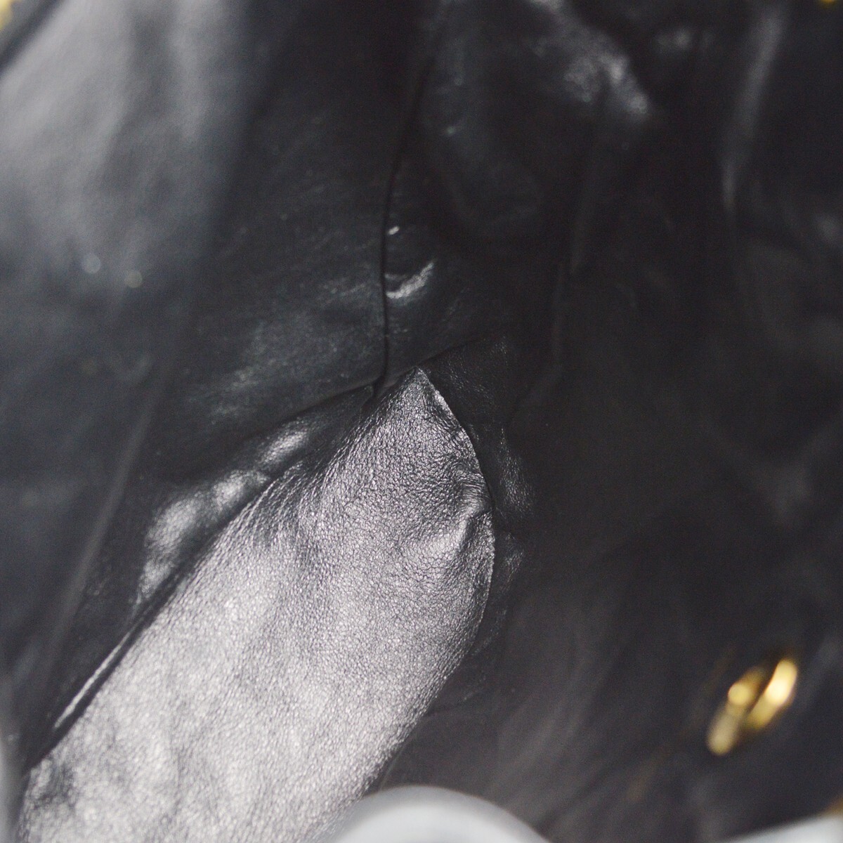 Chanel Chanel Duma Drawstring Backpack Quilted Leather Small Zwart