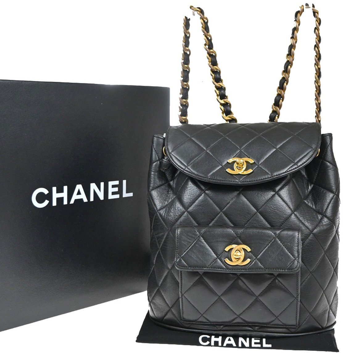 Chanel Duma Drawstring Quilted Leather Small Zwart