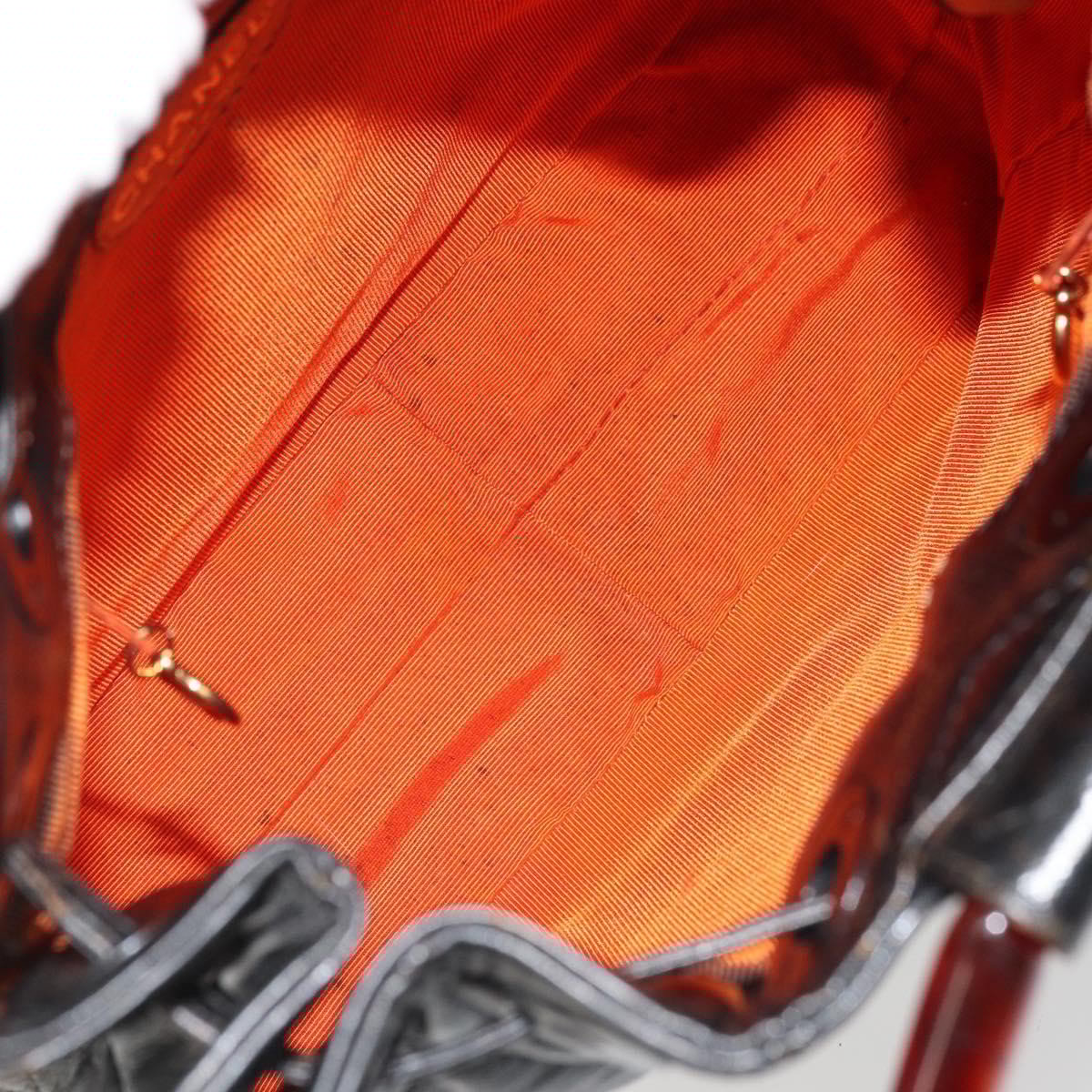 Chanel Chanel Vintage Resin Handle Drawstring Bucket Bag Quilted Lambskin Medium Zwart