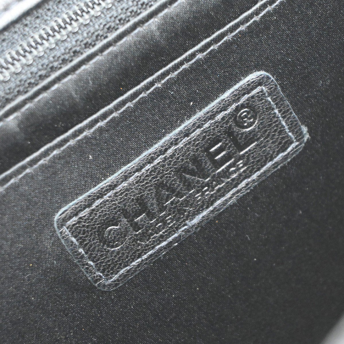 Chanel Travel Line Flap Bag Nylon Medium Zwart